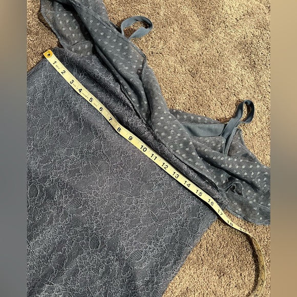 Lacy blouse - Picture 7 of 9